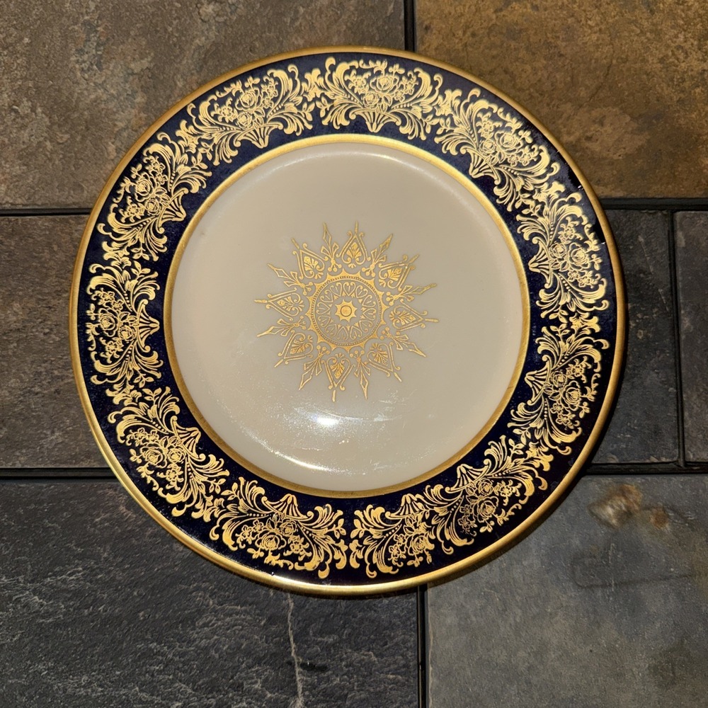 Alka Bavaria Gold Gilt Leaf & Cobalt Blue 7 7/8 Inch Plate Circa 1938-1958